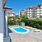 Playa Joyel Family Surf House Villa *