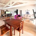 Playa Joyel Family Surf House * Noja