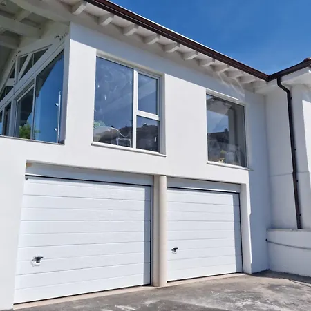 Playa Joyel Family Surf House Villa