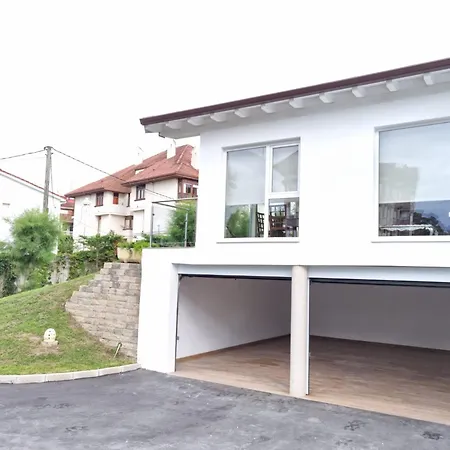 Playa Joyel Family Surf House * Noja