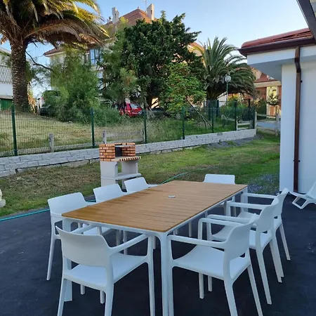Playa Joyel Family Surf House * Noja