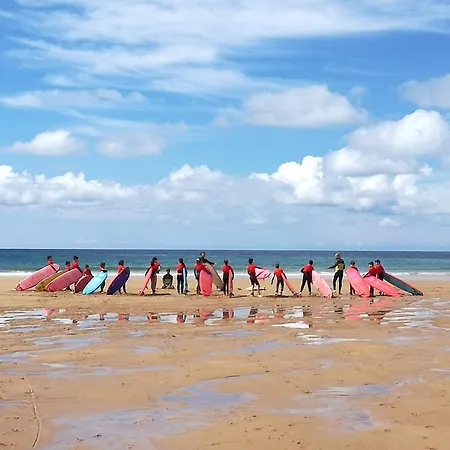 Playa Joyel Family Surf House Noja