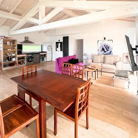 Playa Joyel Family Surf House * Noja