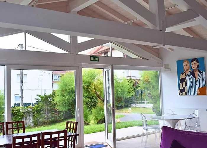 Playa Joyel Family Surf House * Noja