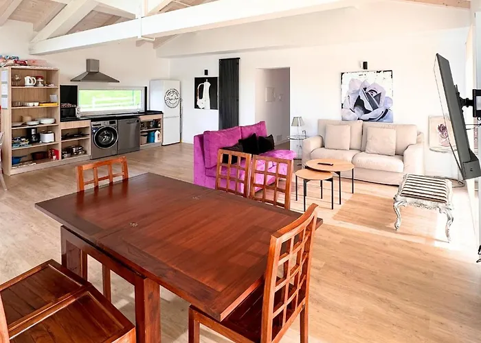 Playa Joyel Family Surf House * Noja